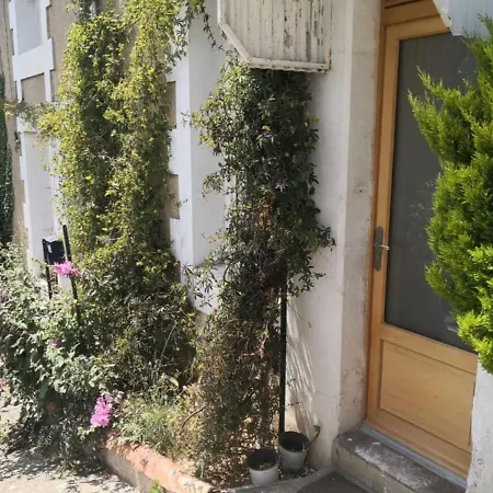 Studio Renove Avec Gout Apartment Poitiers